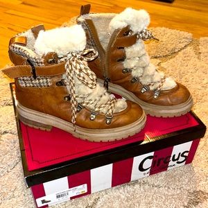 Circus by Sam Edelman Gretchen boots